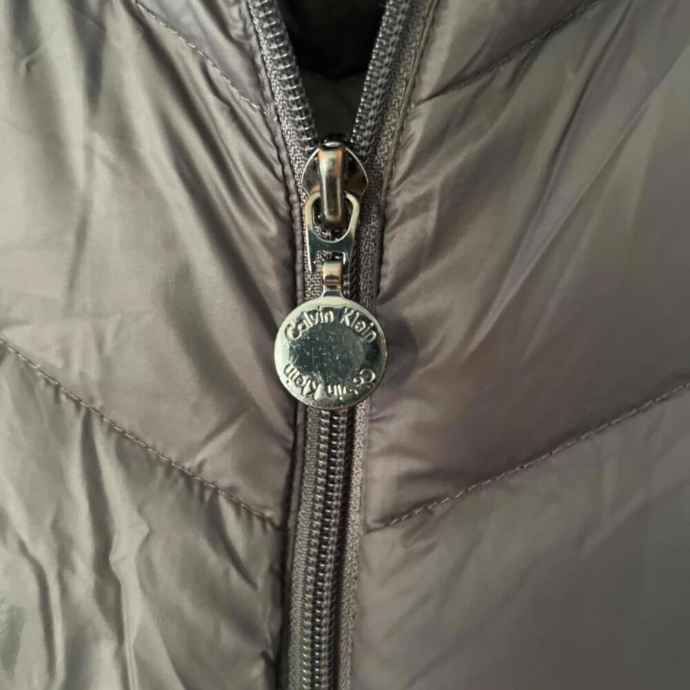 Calvin Klein Gray Down-Packable Puffer Jacket Wom… - image 2